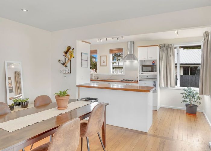  at 16 Highbury Place, Avonside, Christchurch