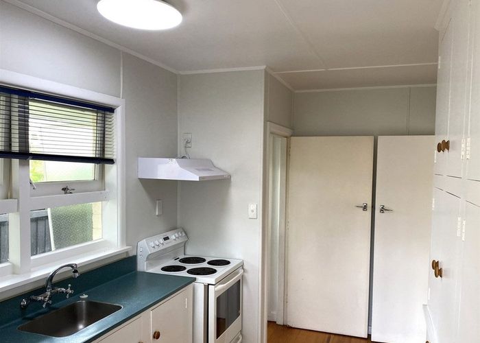  at 19 Rutland Street, St. Albans, Christchurch City, Canterbury
