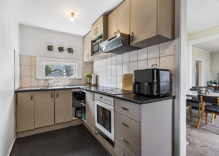  at 1/52 Jellicoe Road, Manurewa, Auckland