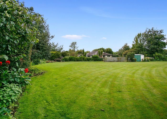  at 20 Cowley Drive, Leamington, Cambridge