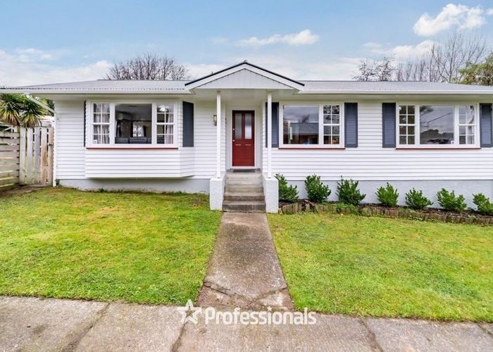  at 73 Norana Road, Timberlea, Upper Hutt