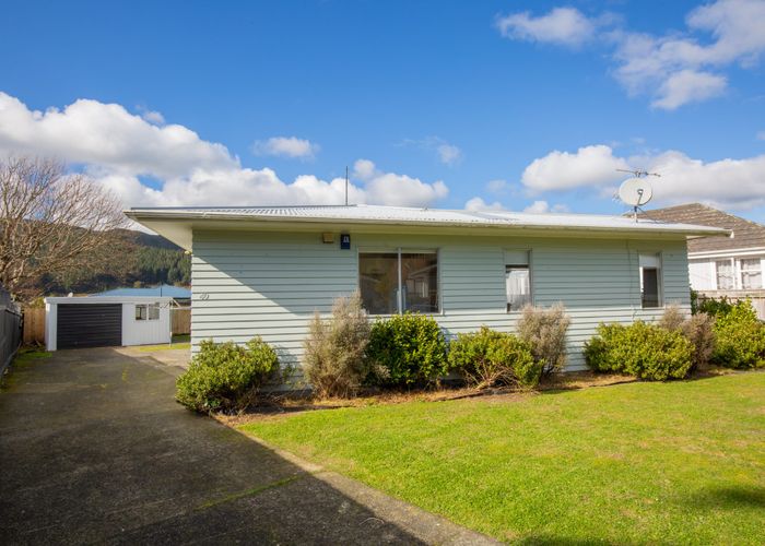  at 40 Hamstead Street, Wainuiomata, Lower Hutt