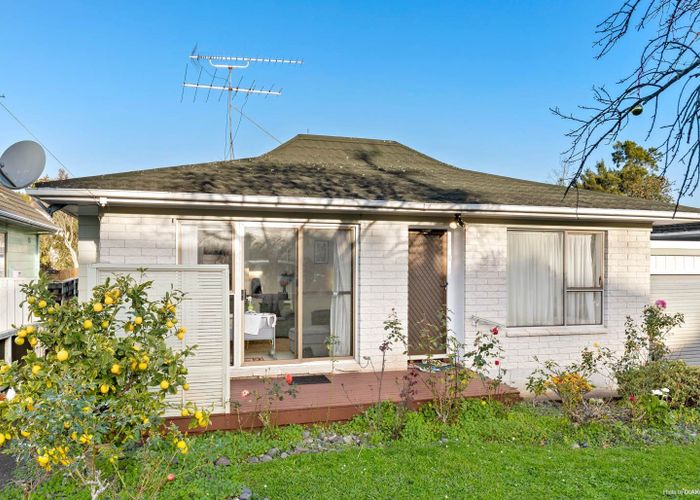  at 1/5 Merriefield Avenue, Forrest Hill, North Shore City, Auckland