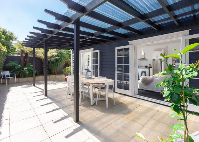  at 11 WALTERS Road, Kingsland, Auckland