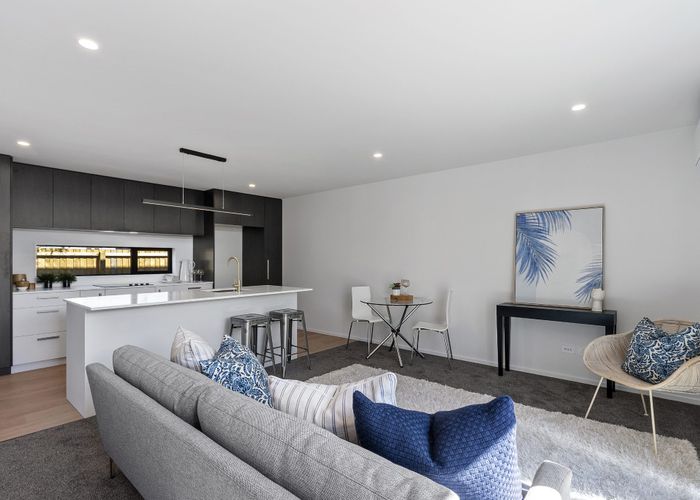  at 2/39 Vagues Road, Northcote, Christchurch City, Canterbury