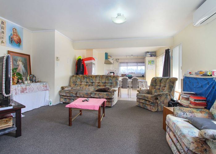  at 117 Connell Street, Blockhouse Bay, Auckland