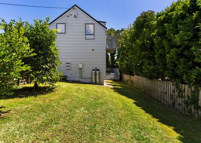  at 2/228 Beach Haven Road, Beach Haven, North Shore City, Auckland