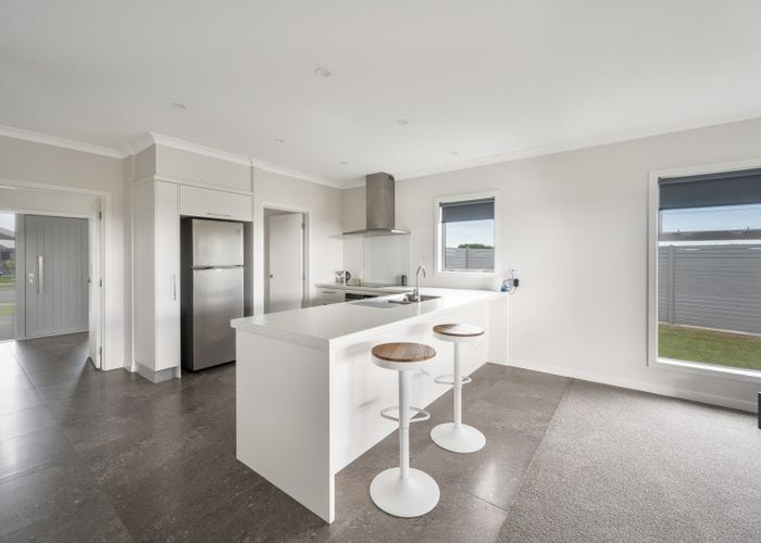  at 42 Hurunui Drive, Te Awa, Napier