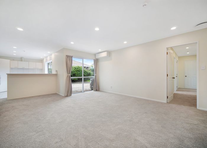  at 11 Suncrest Drive, West Harbour, Waitakere City, Auckland