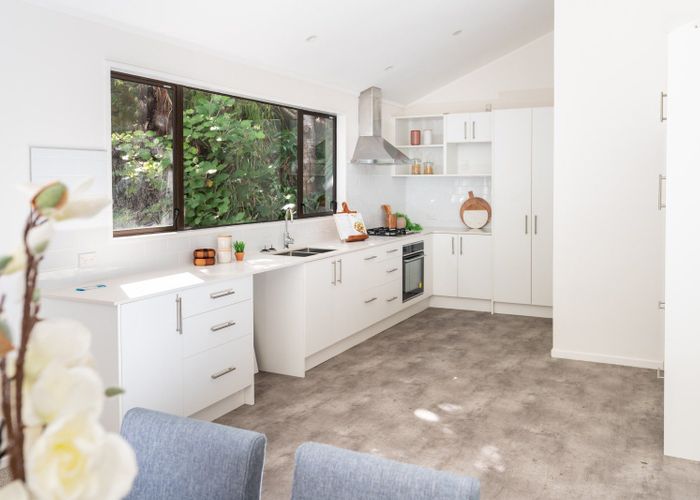  at 16 Garden Road, Northland, Wellington, Wellington