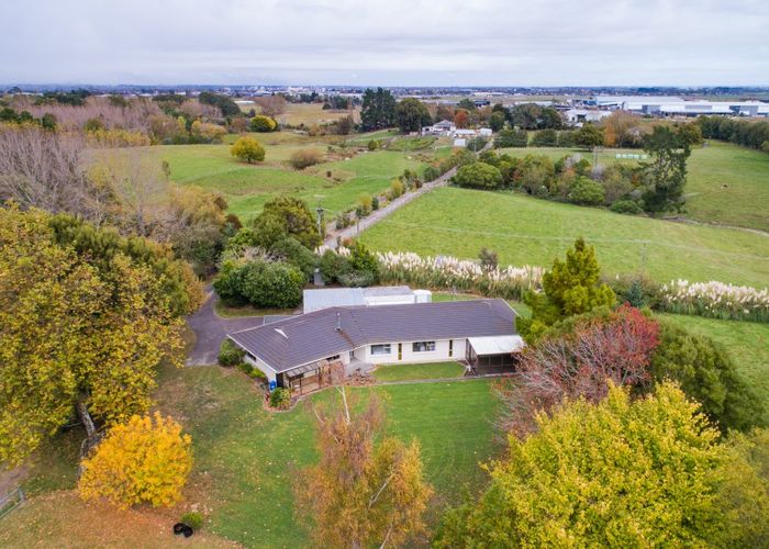  at 660B Roberts Line, Kelvin Grove, Palmerston North