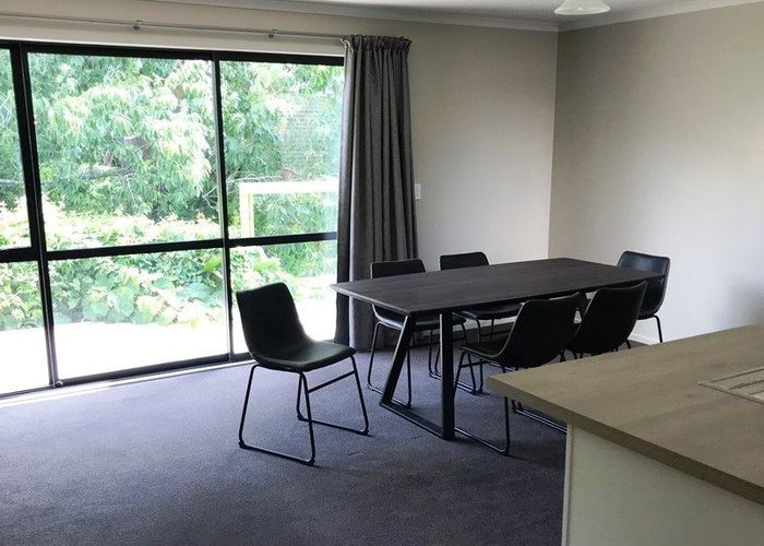  at 4/21 Park Terrace, Hamilton Central, Hamilton