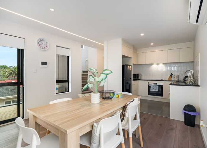  at 3/49 Northboro Road, Belmont, North Shore City, Auckland