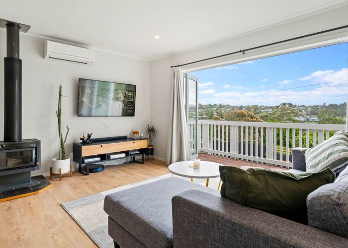  at 12 Arlette Place, Massey, Waitakere City, Auckland