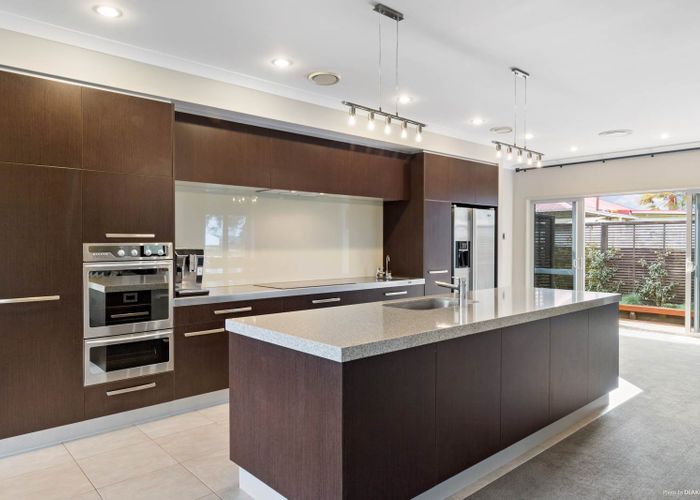  at 329 Waiuku Road, Puni, Pukekohe