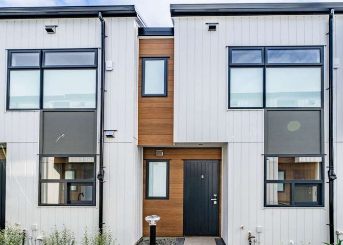  at 8/85 Cascades Road, Pakuranga Heights, Auckland