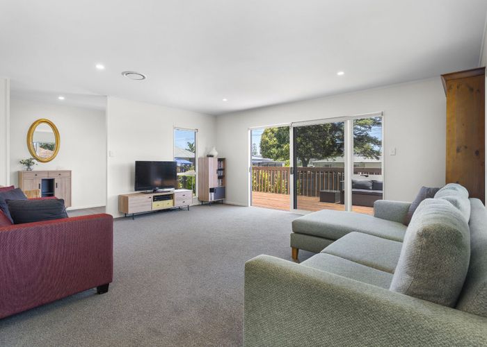  at 1/260 Birkdale Road, Birkdale, Auckland