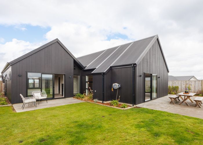  at 4 Sardinia Grove, Fitzherbert, Palmerston North, Manawatu / Whanganui