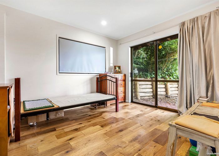  at 5 Phoenix Place, Papatoetoe, Auckland