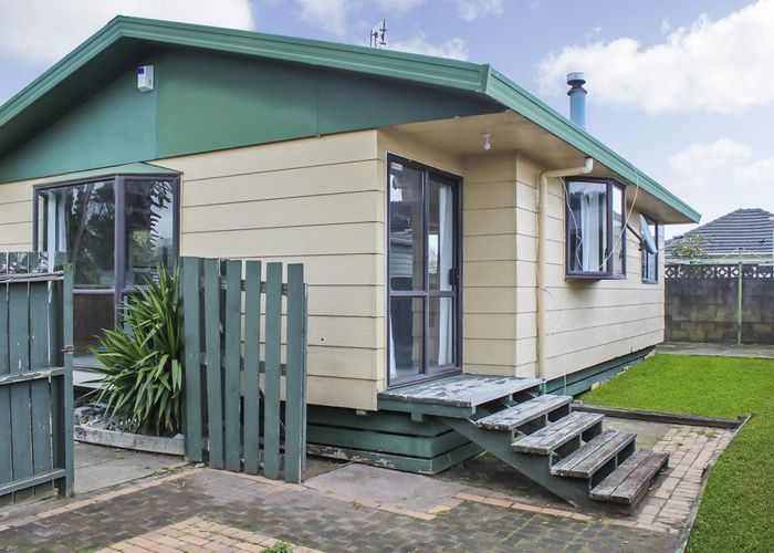  at 106B Browns Road, Manurewa, Manukau City, Auckland