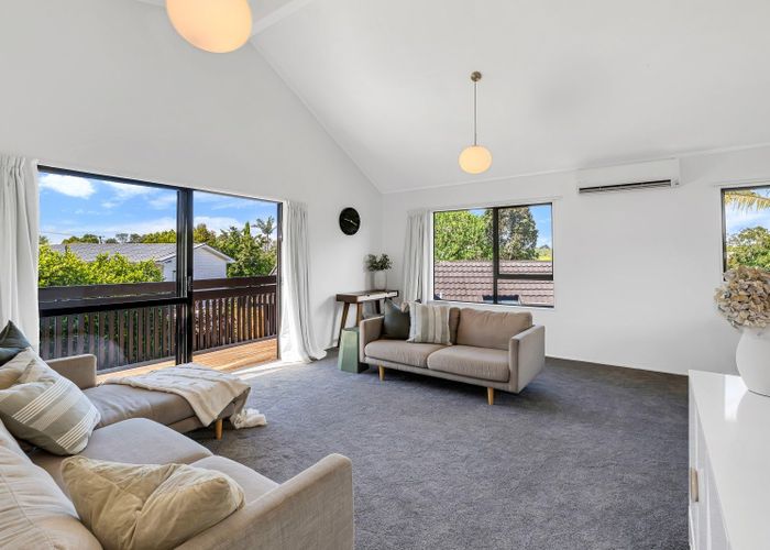  at 2/105 Moa Road, Point Chevalier, Auckland