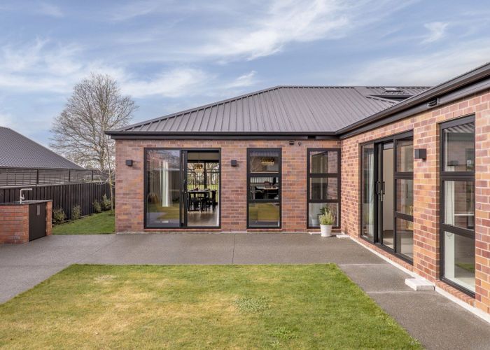  at 5 Hobbs Lane, Harewood, Christchurch City, Canterbury