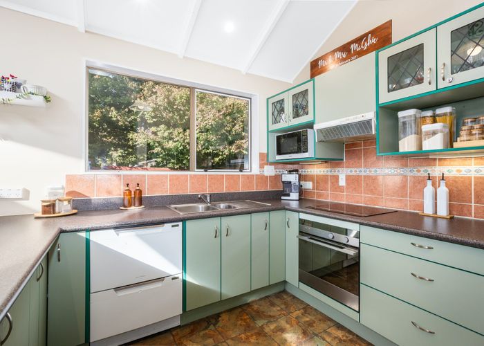  at 33 Riversdale Road, Clouston Park, Upper Hutt