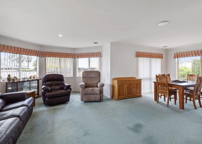  at 4 Maahutaupeke Place, Saint Andrews, Hamilton, Waikato