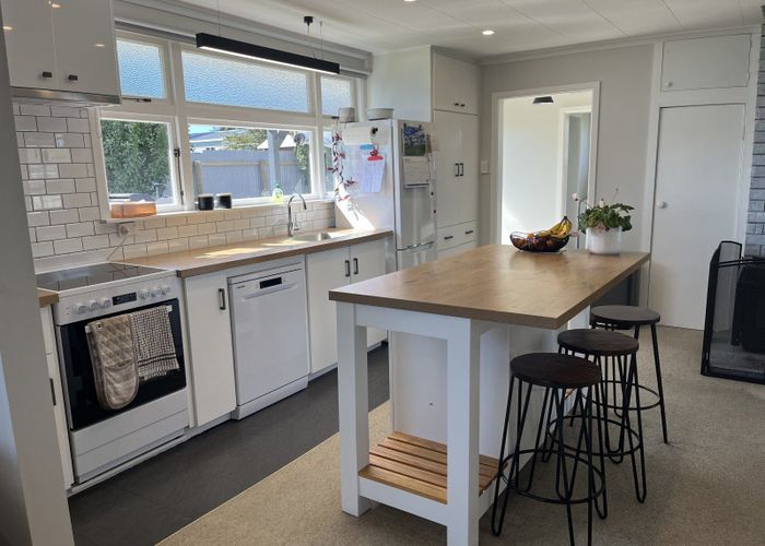 at 6 Argyle Street, Weston, Waitaki, Otago