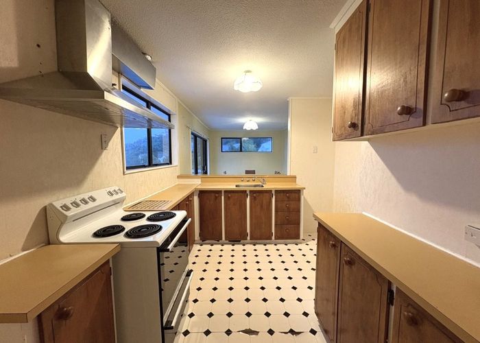  at 60 Montgomery Avenue, Karori, Wellington, Wellington