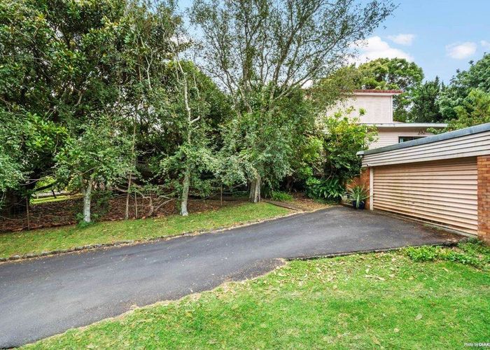  at 28 Great South Road, Manurewa, Manukau City, Auckland