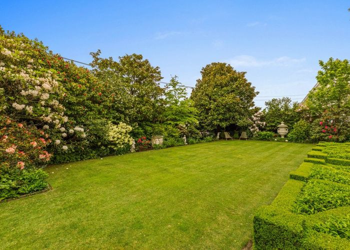  at 40 Mansfield Avenue, Merivale, Christchurch City, Canterbury