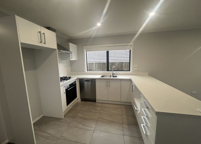  at 129 Te Manatu Drive, Huntington, Hamilton, Waikato