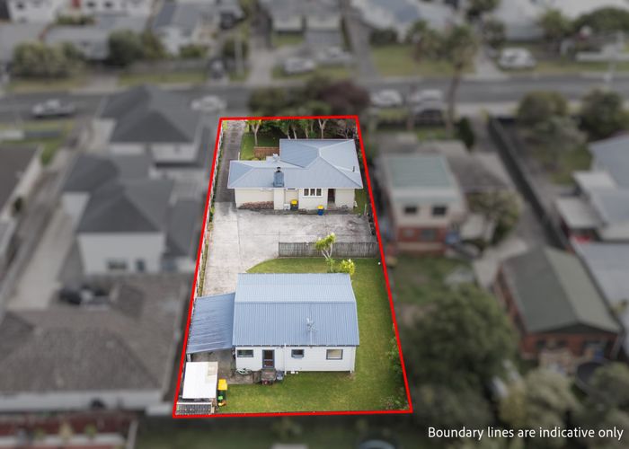  at 115 Wharf Road, Te Atatu Peninsula, Waitakere City, Auckland