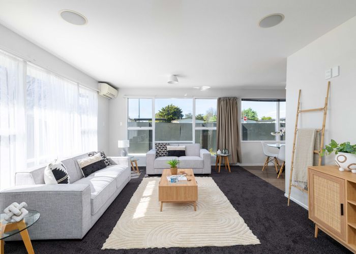  at 1/304 Opawa Road, Hillsborough, Christchurch