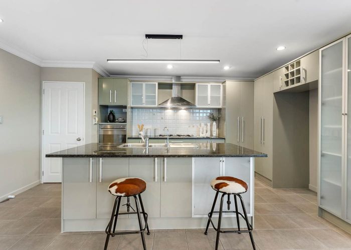  at 23 Leafield Crescent, Henderson, Auckland