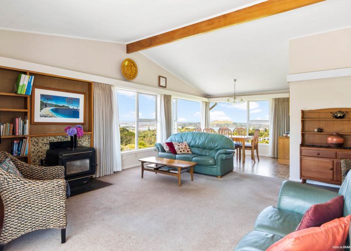  at 104 Hillsborough Road, Hillsborough, Auckland