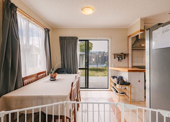  at 27 Cavendish Crescent, Awapuni, Palmerston North, Manawatu / Whanganui