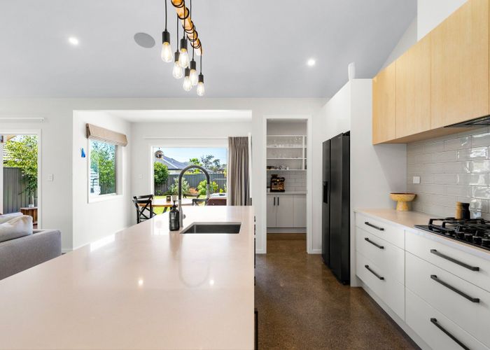  at 7 Leslie Court, Havelock North