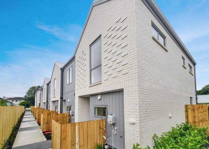  at 8/16 Sladden Street, Naenae, Lower Hutt, Wellington