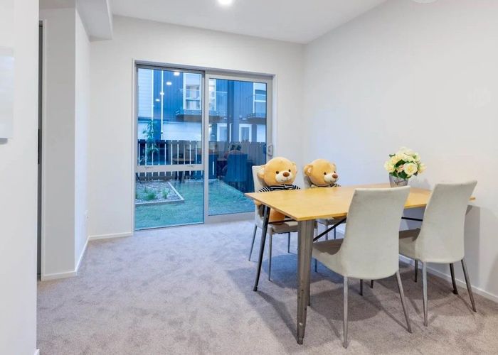  at 13/3 Matuhi Rise, Henderson, Waitakere City, Auckland