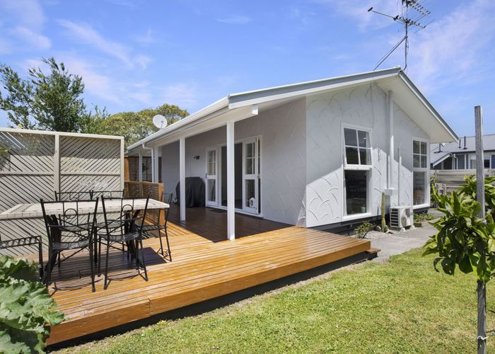  at 186 California Drive, Totara Park, Upper Hutt, Wellington