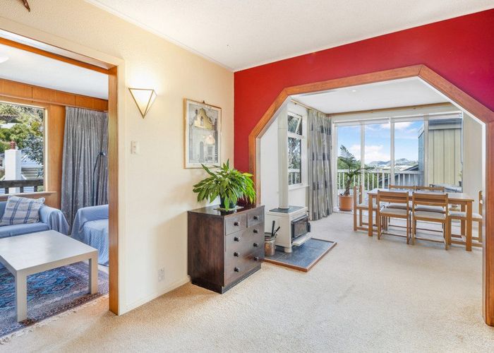  at 9 Greenview Way, Miramar, Wellington