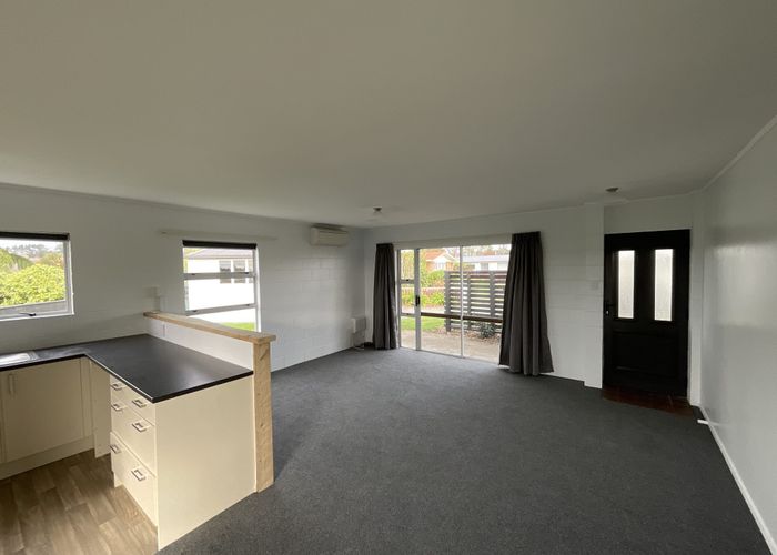  at 12 Warren Place, Frankleigh Park, New Plymouth