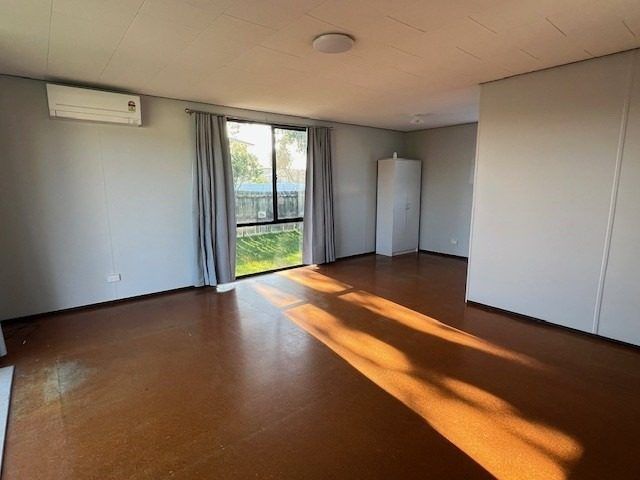  at 10 Starforth Place, Henderson, Waitakere City, Auckland
