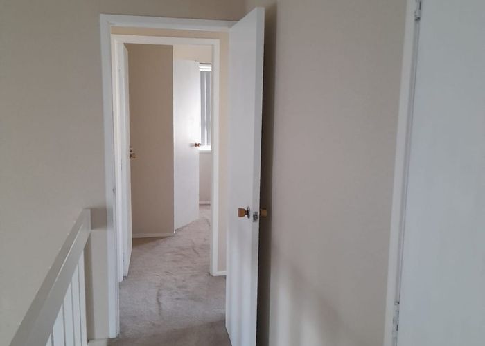  at 64 Marendellas Drive, Bucklands Beach, Manukau City, Auckland