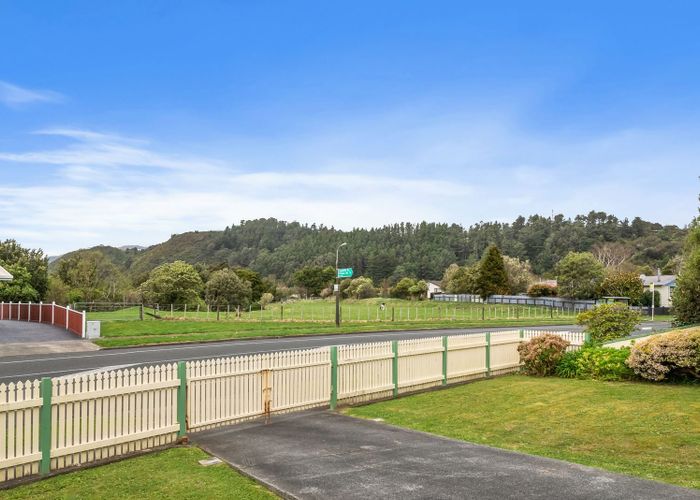  at 106 Gemstone Drive, Birchville, Upper Hutt