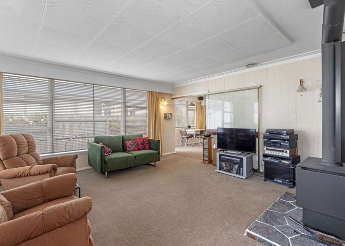  at 35 Daniels Road, Redwood, Christchurch