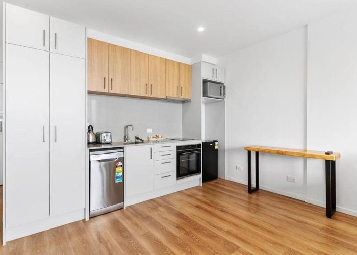  at 503/17 Putney Way, Manukau, Auckland