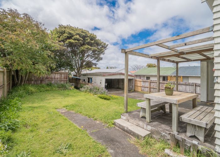 Free property data for 19A Waitangi Road, Onehunga, Auckland homes.co.nz